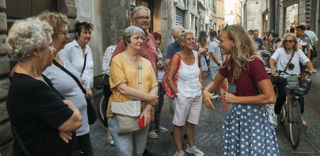 Tour group in Lucca